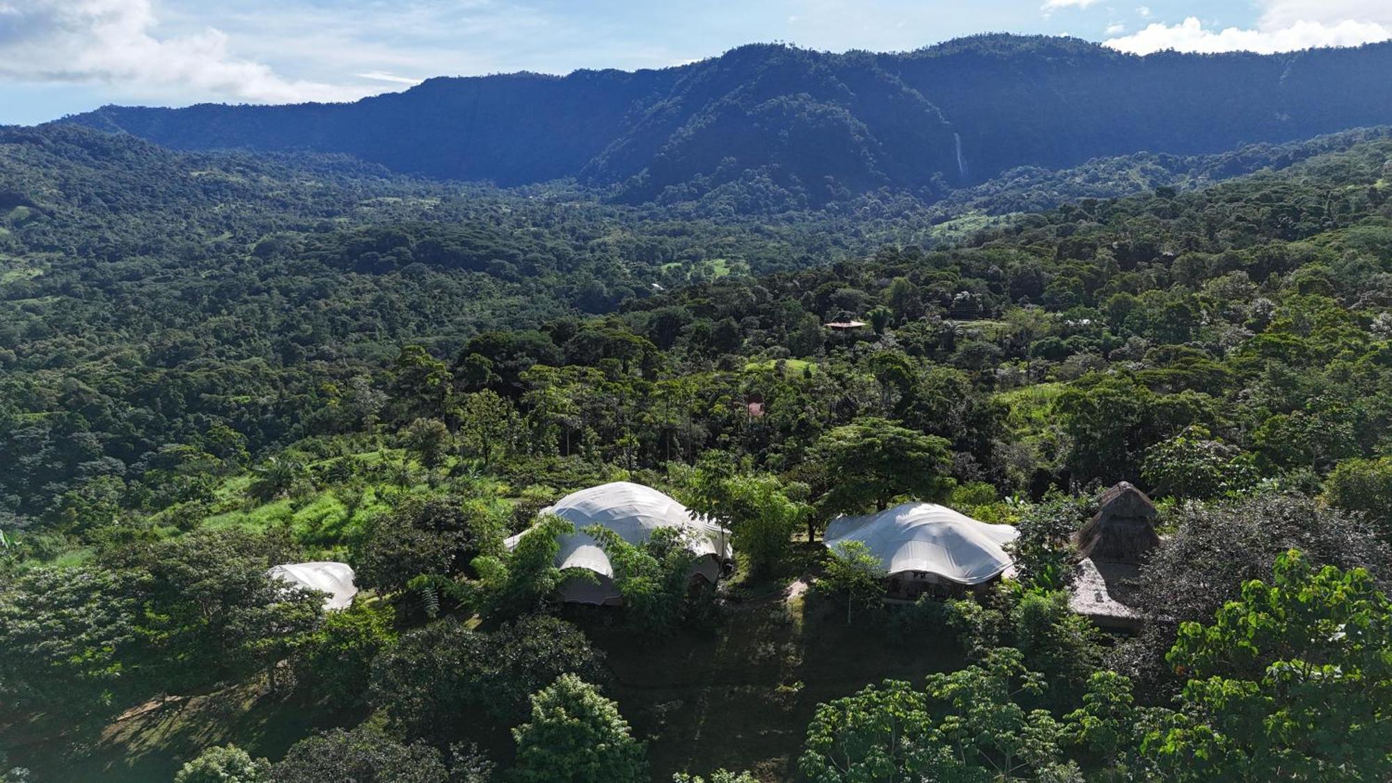 Holos Retreat Center: The Entire Ridge Basecamp Baru Экстерьер фото