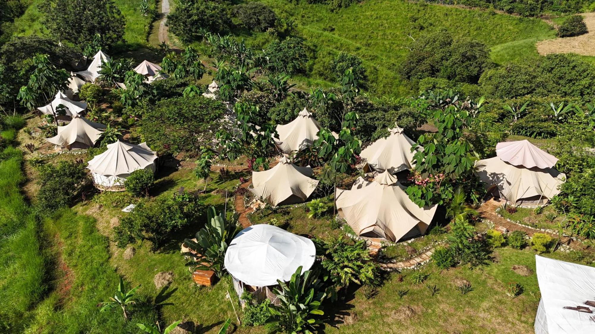 Holos Retreat Center: The Entire Ridge Basecamp Baru Экстерьер фото