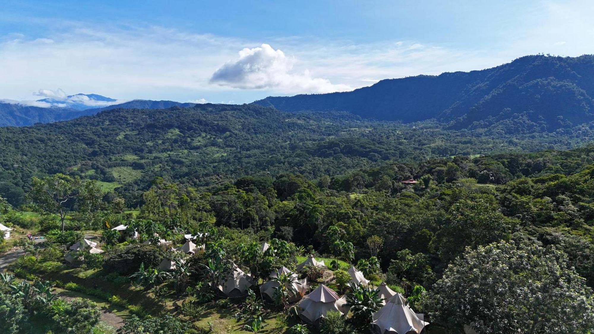 Holos Retreat Center: The Entire Ridge Basecamp Baru Экстерьер фото